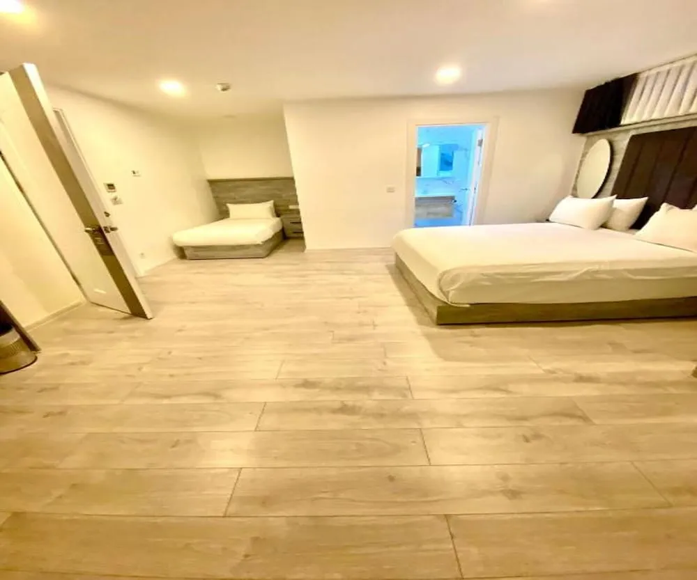 Family Dört Kişilik Oda