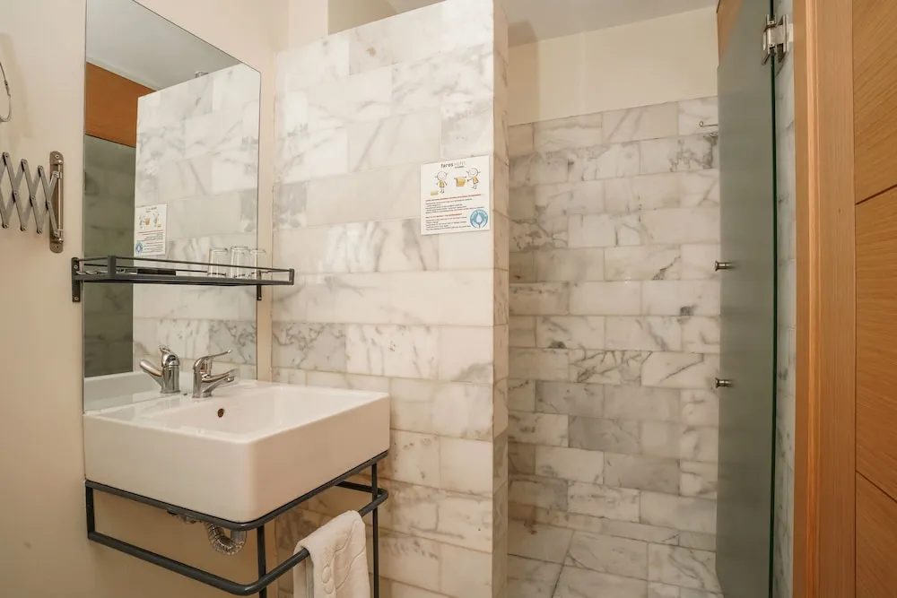 Deluxe Tek Büyük Yataklı Oda, Şehir Manzaralı