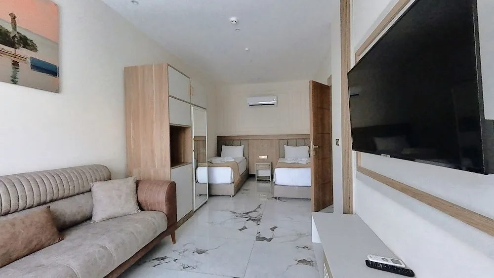 Family Suite Havuz Manzaralı