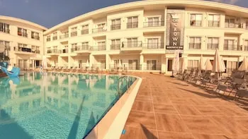 CRB Crown Residence Belek Health & Spa