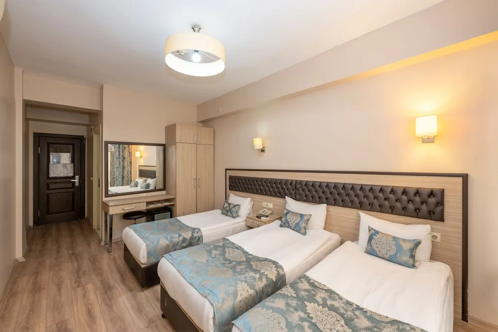 Deluxe Triple Room