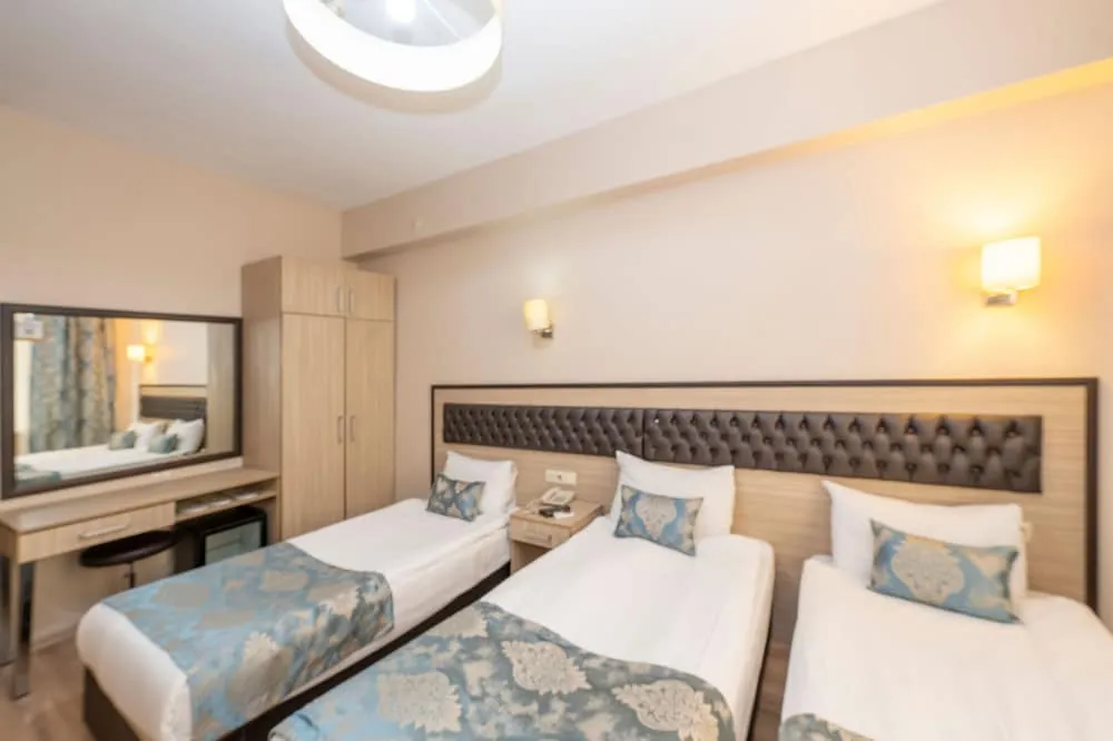 Deluxe Triple Room