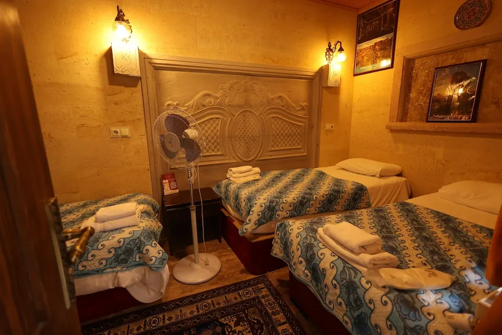 Standard Üç Kişilik Oda