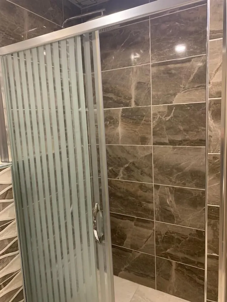 Economy Tek Büyük Yataklı Oda