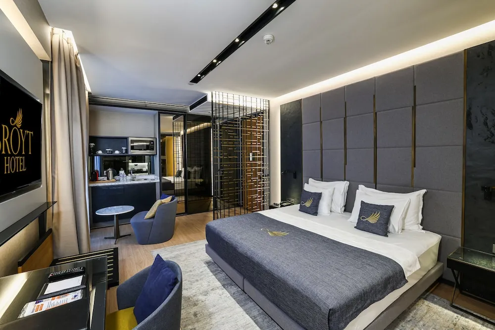 Suite Room