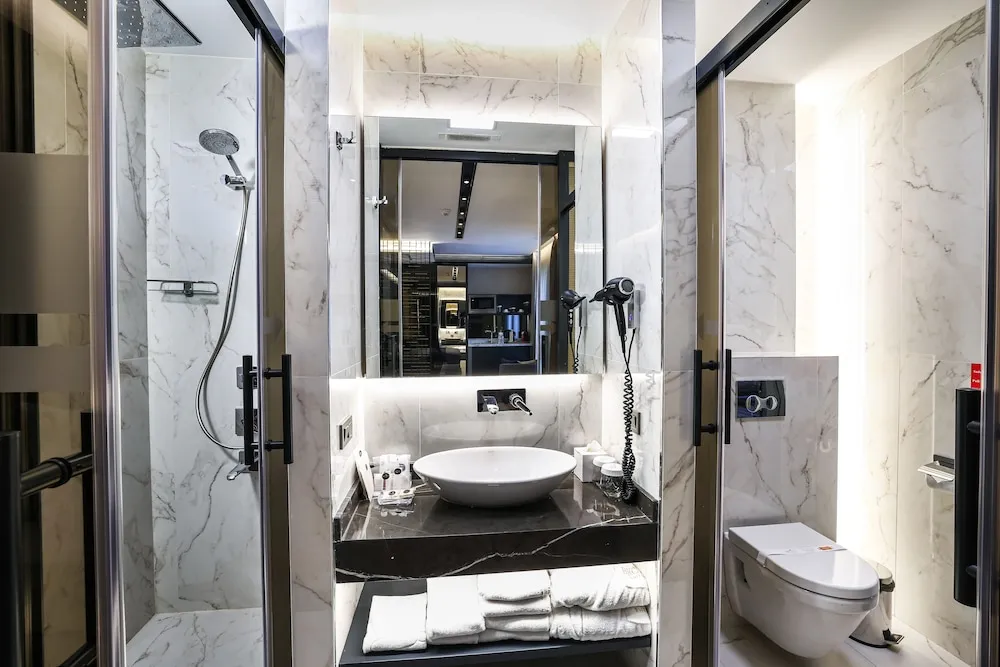 Suite Room