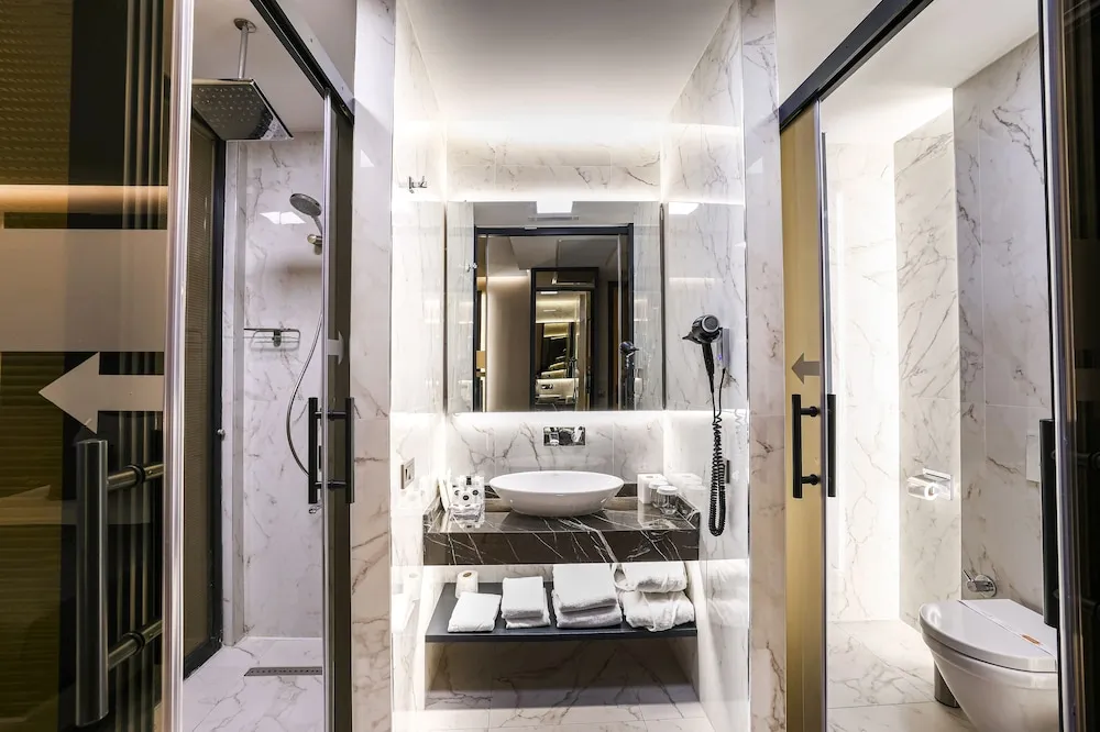 Suite Room