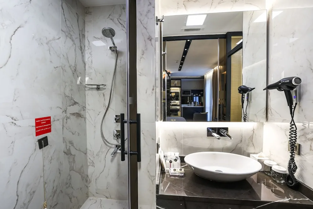 Suite Room