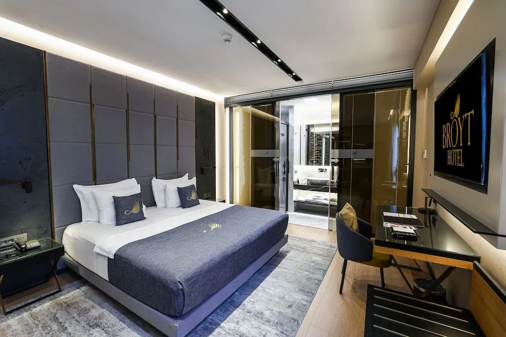 Suite Room