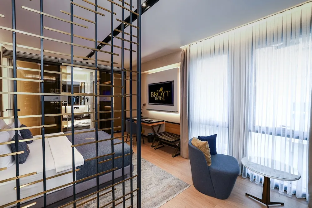 Suite Room