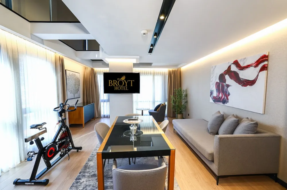 Superior Penthouse Room