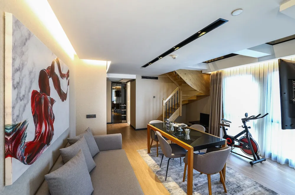 Superior Penthouse Room