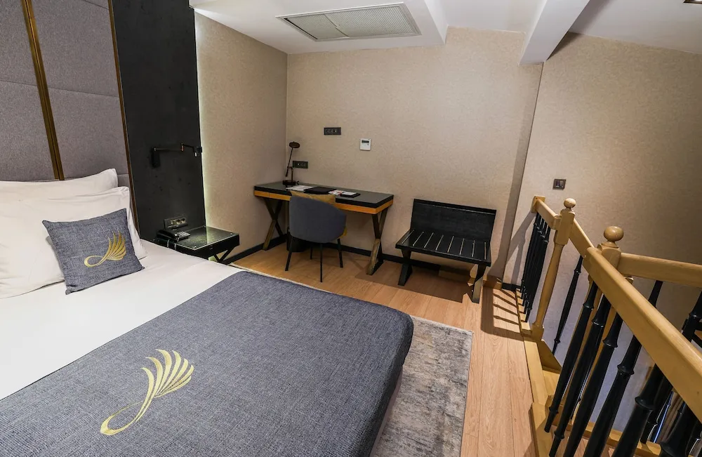 Penthouse Room