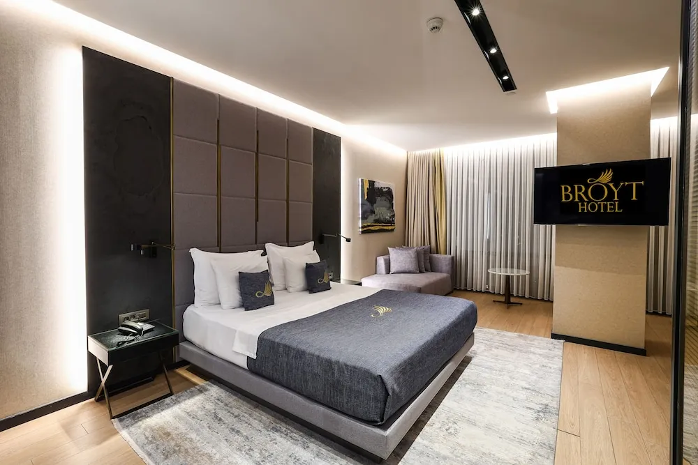Superior Suite Room