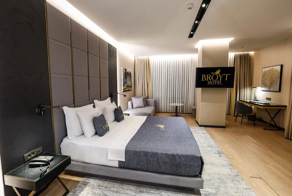Superior Suite Room