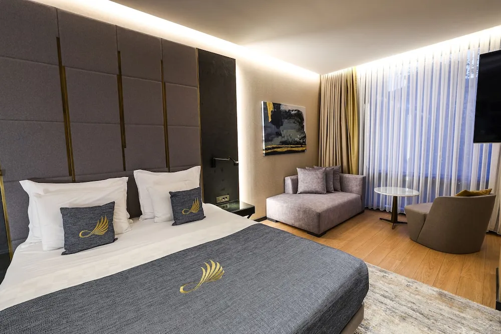 Superior Suite Room