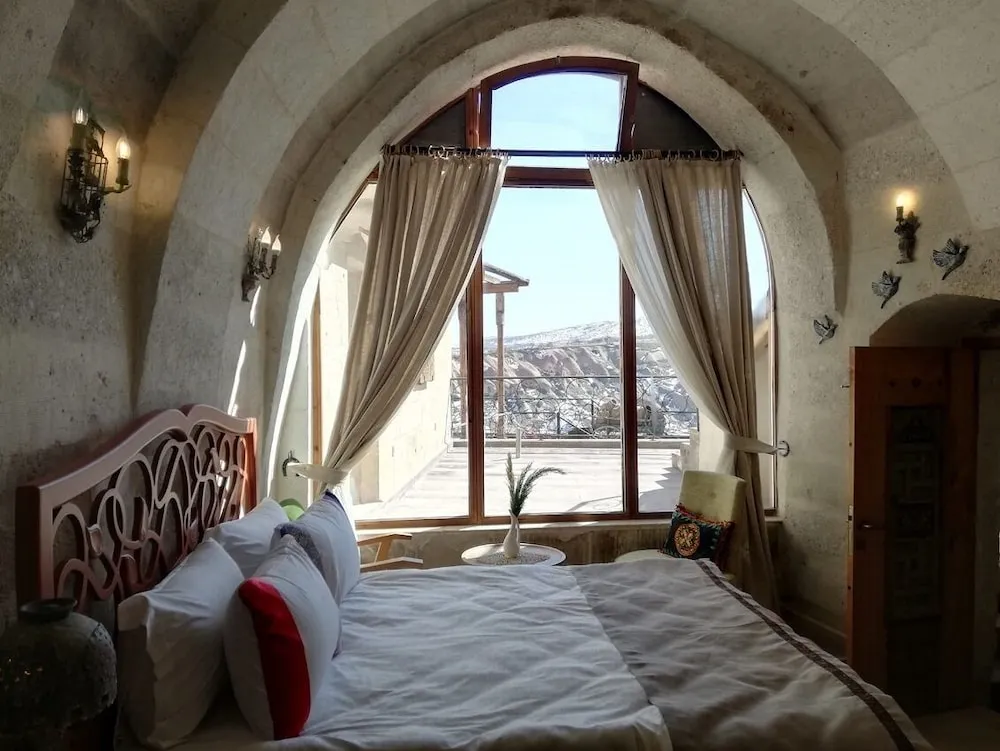 Comfort Tek Büyük Yataklı Oda