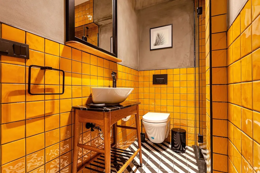 Deluxe Oda, Balkon, Kısmi Deniz Manzaralı