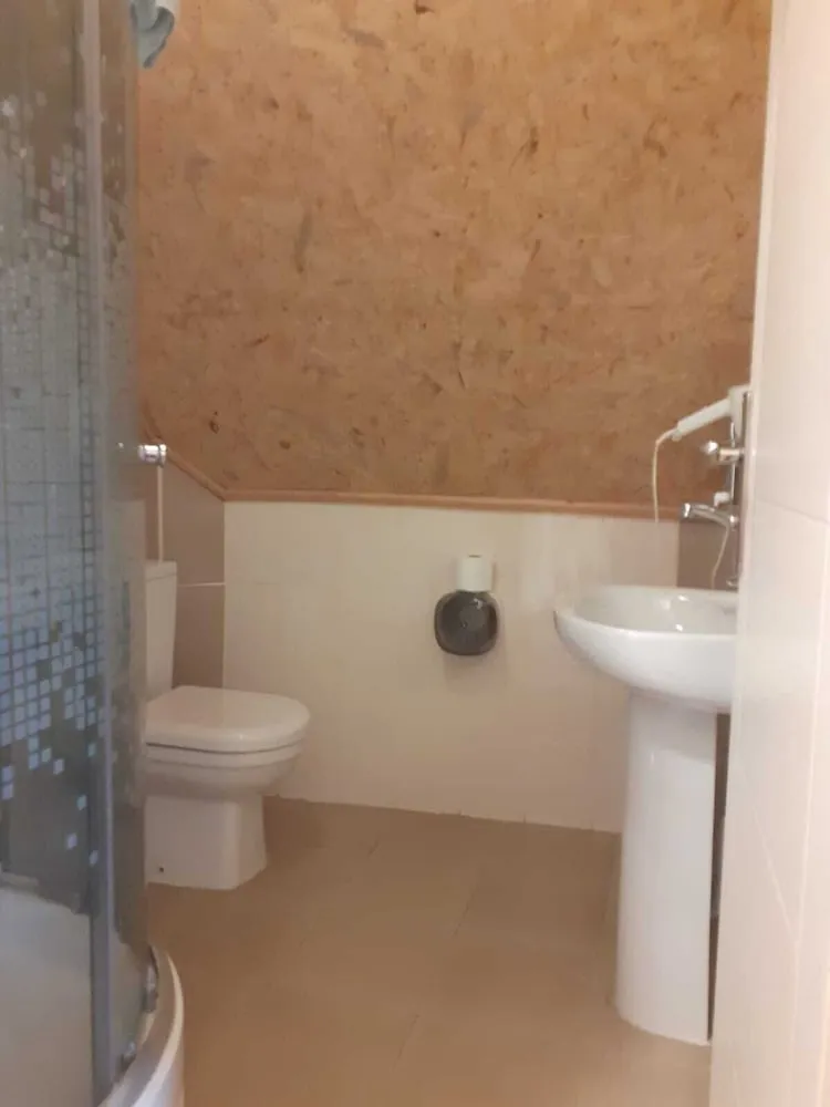 Standart Gol Manzarali Oda