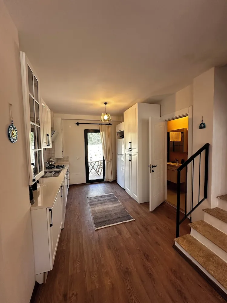 Family Villa, 2 Yatak Odası, Mutfak, Bahçeli