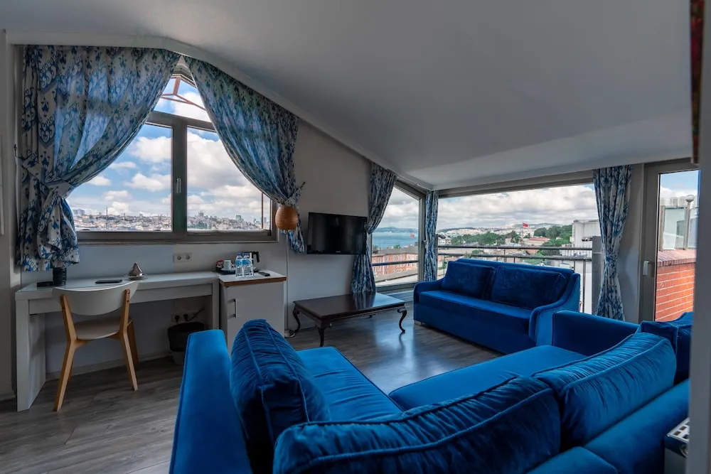 Bosphorus View Junior Suite