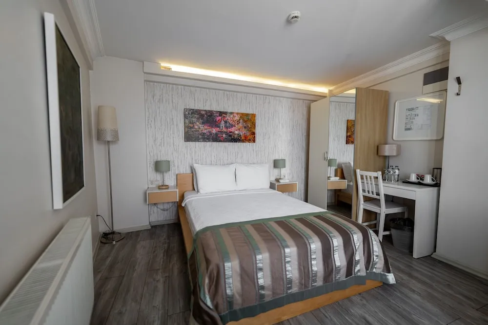 Bosphorus View Room