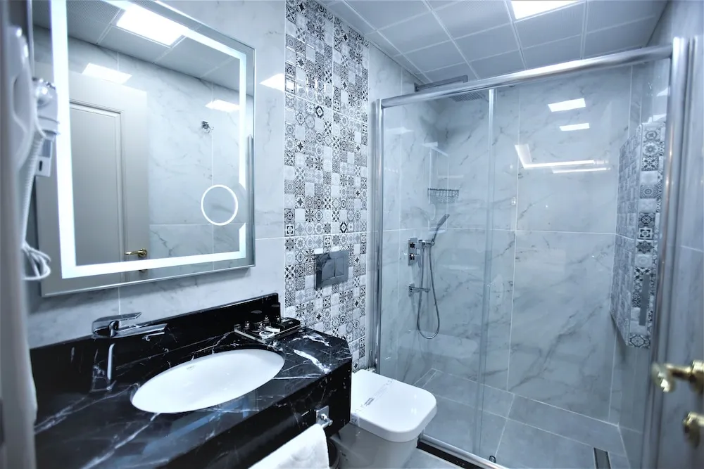 Deluxe Üç Kişilik Oda