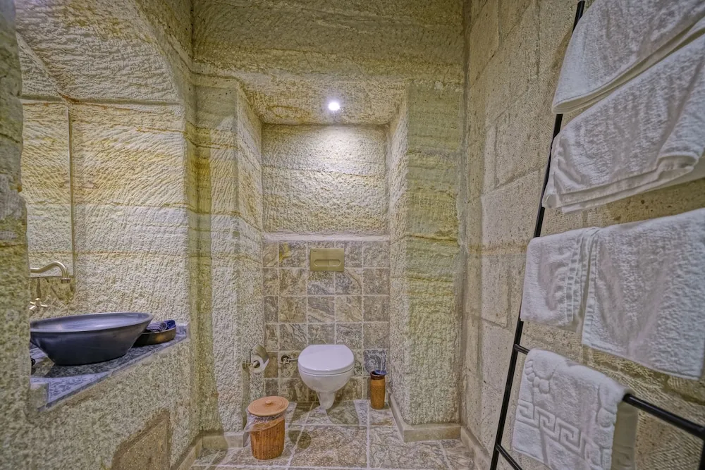 Superior Dört Kişilik Oda (Cave)