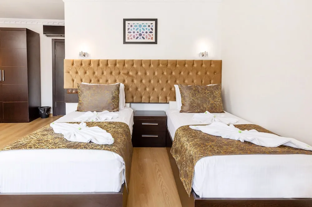 Deluxe Dört Kişilik Oda