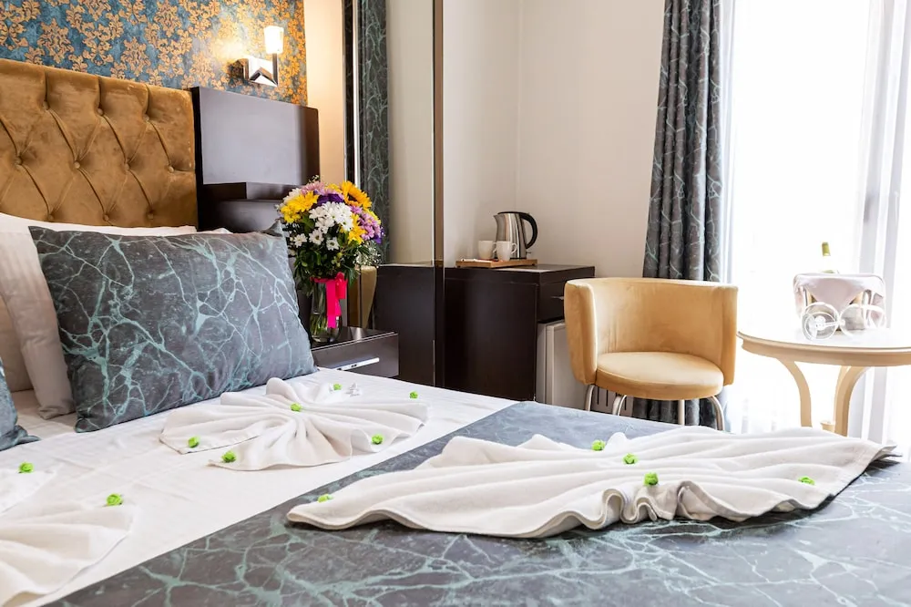 Standard Tek Büyük veya İki Ayrı Yataklı Oda, 1 Çift Kişilik Yatak