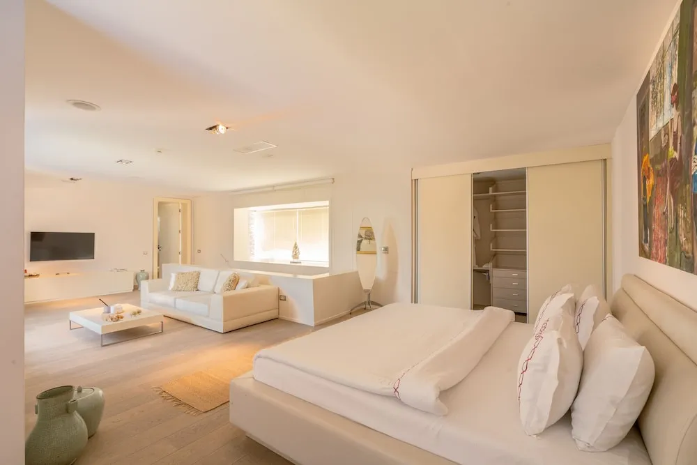 Tek Büyük Yataklı Oda