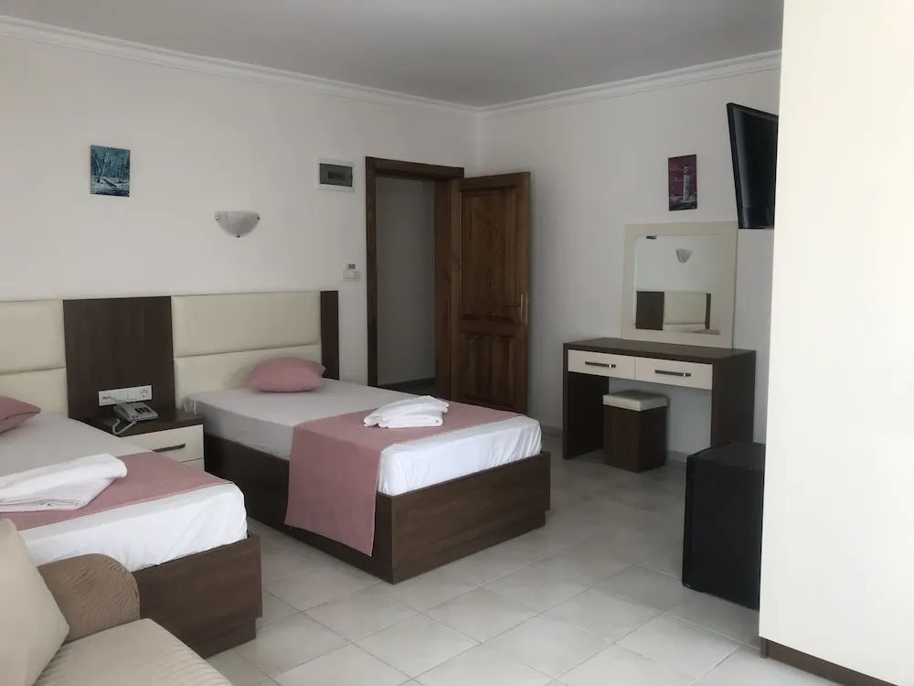 Deluxe Dört Kişilik Oda