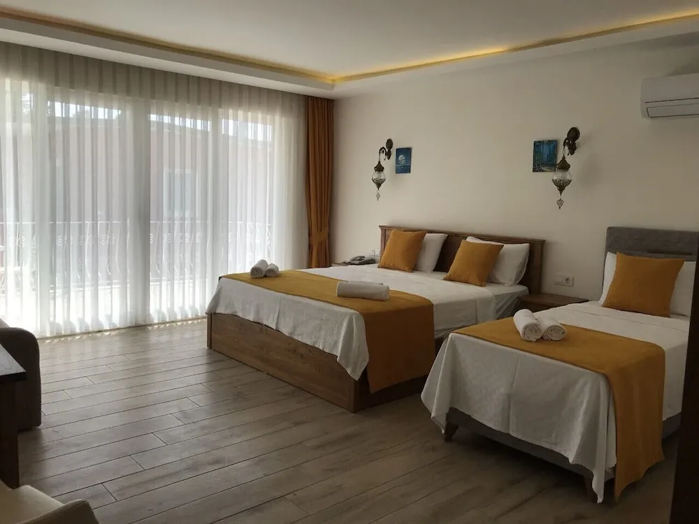 Standard Üç Kişilik Oda