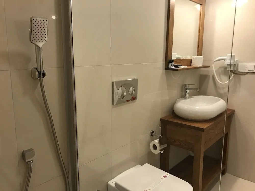 Standard Üç Kişilik Oda
