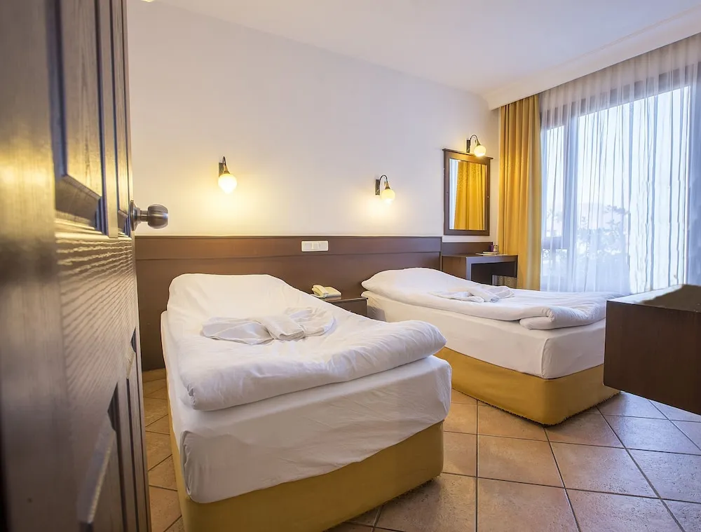 Standard İki Ayrı Yataklı Oda, 2 Tek Kişilik Yatak, Balkon, Ek Bina