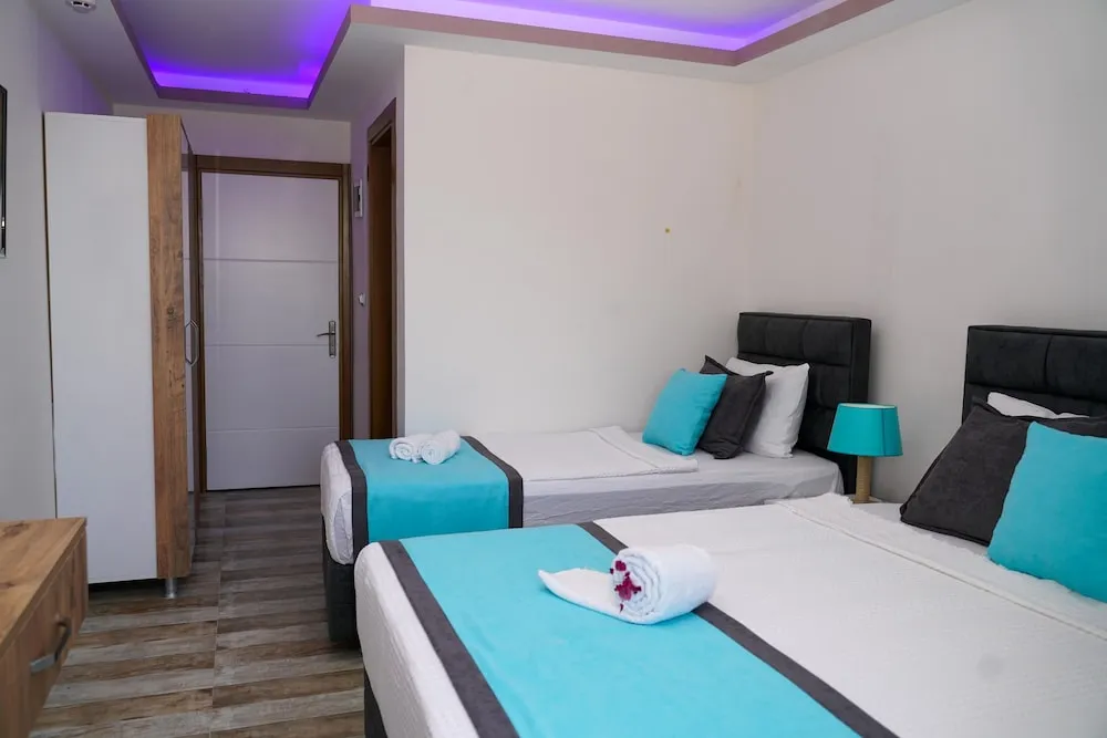 Standard Tek Büyük veya İki Ayrı Yataklı Oda, Deniz Manzaralı