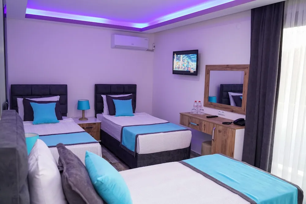Standard Tek Büyük veya İki Ayrı Yataklı Oda, Deniz Manzaralı