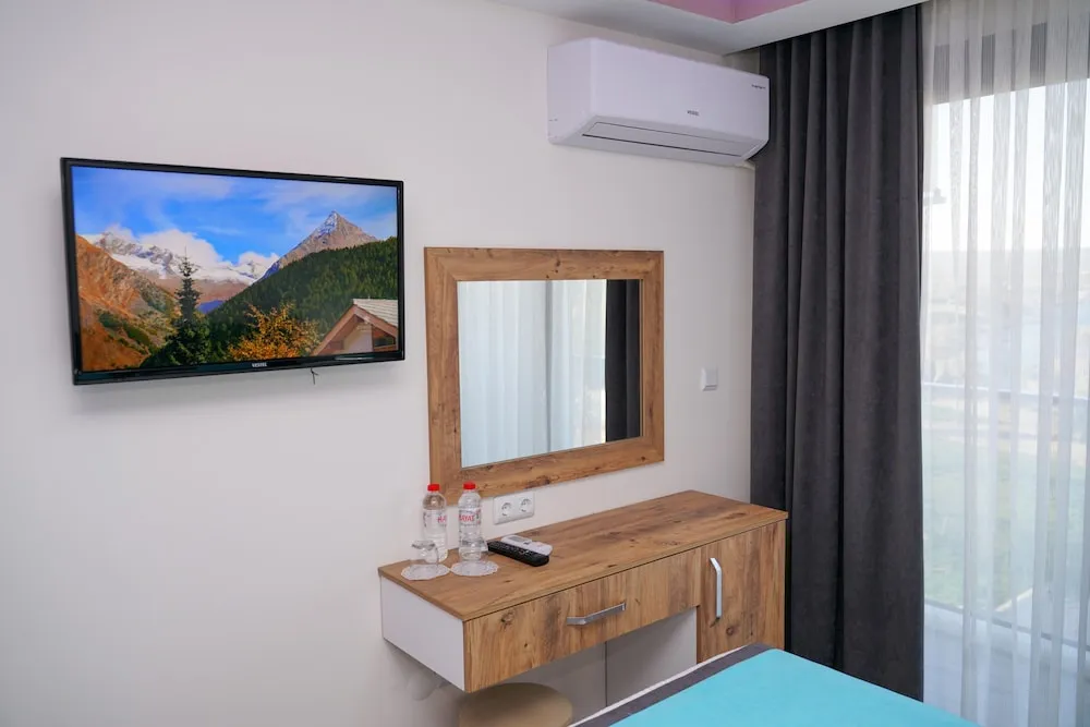 Standard Tek Büyük veya İki Ayrı Yataklı Oda, Deniz Manzaralı
