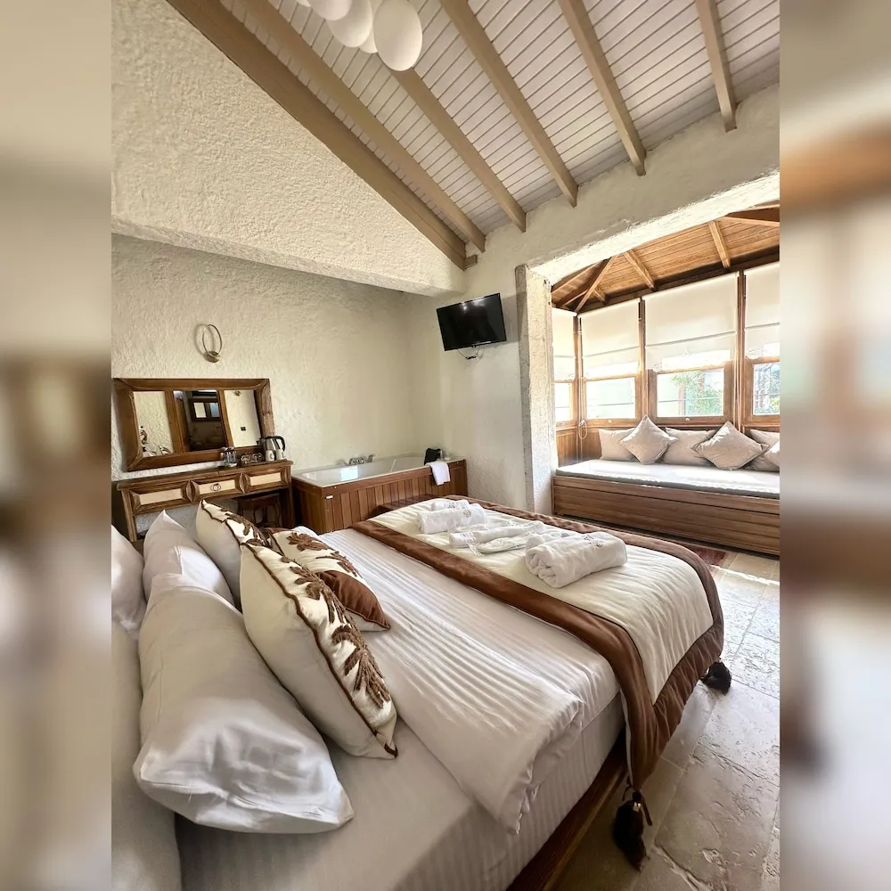 Premium Oda, Birden Çok Yatak, Sıcak Su Küveti, Şehir Manzaralı
