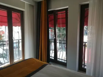 Kayhan City Hotel