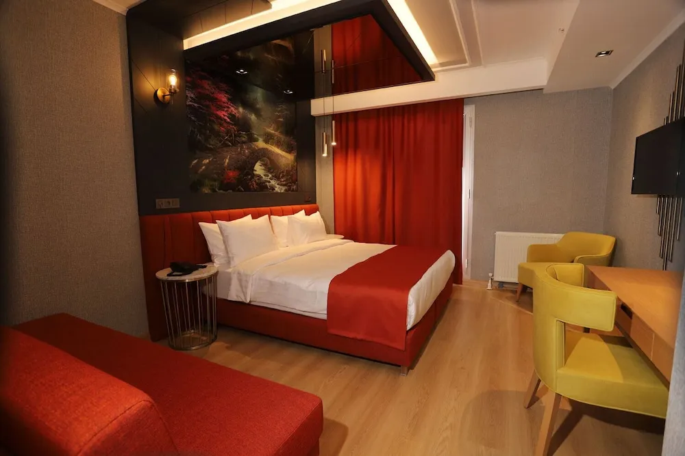 Comfort Tek Büyük Yataklı Oda