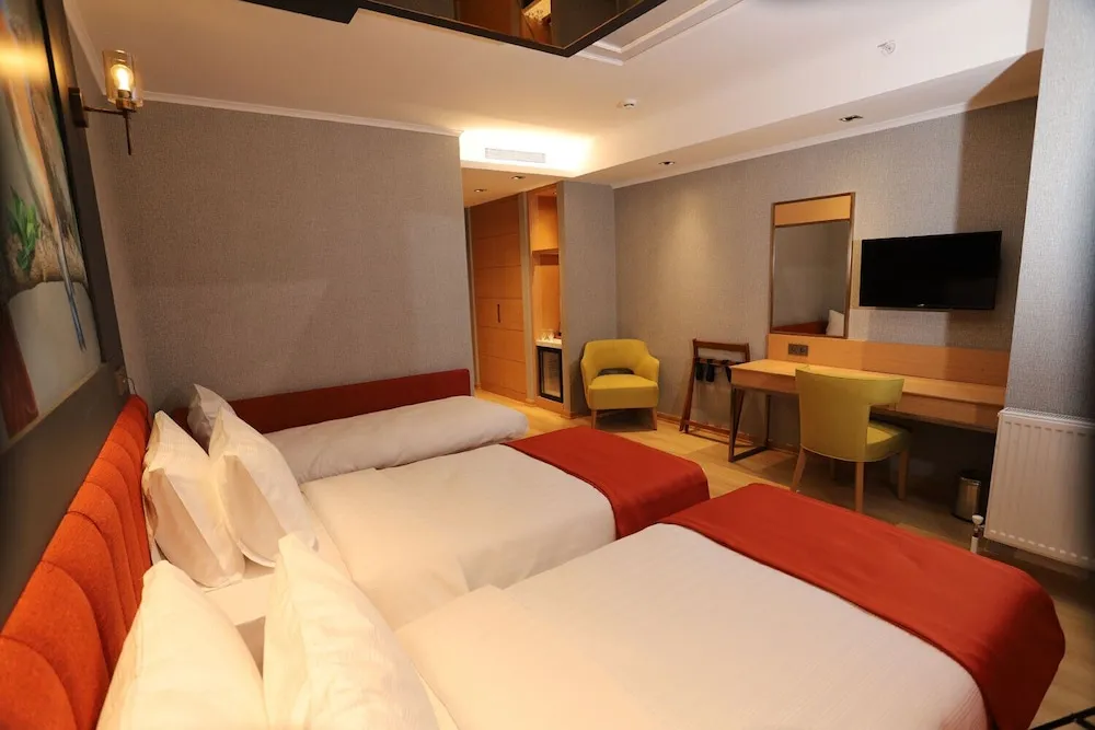 Comfort Tek Büyük Yataklı Oda
