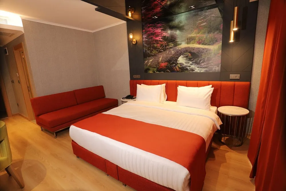 Comfort Tek Büyük Yataklı Oda