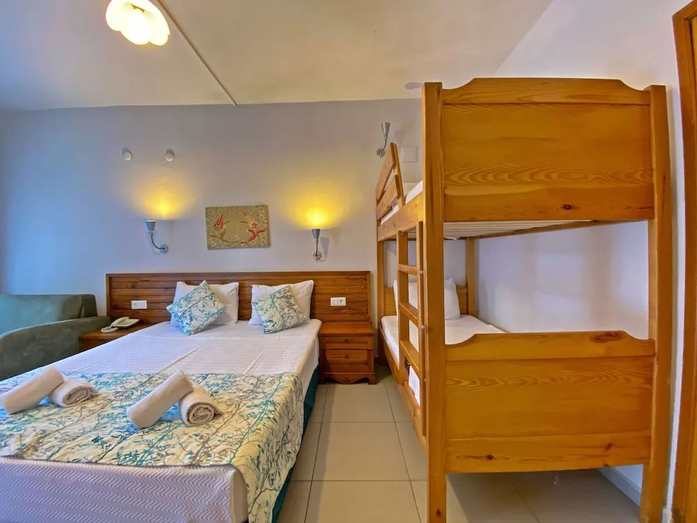 Bunk bed for 5 people