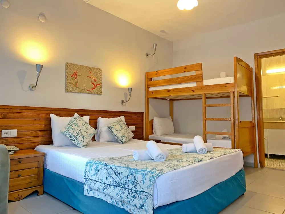 Bunk bed for 5 people