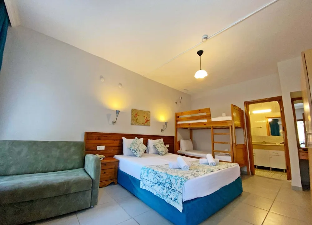 Bunk bed for 5 people