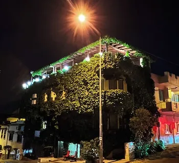 Hotel Bella