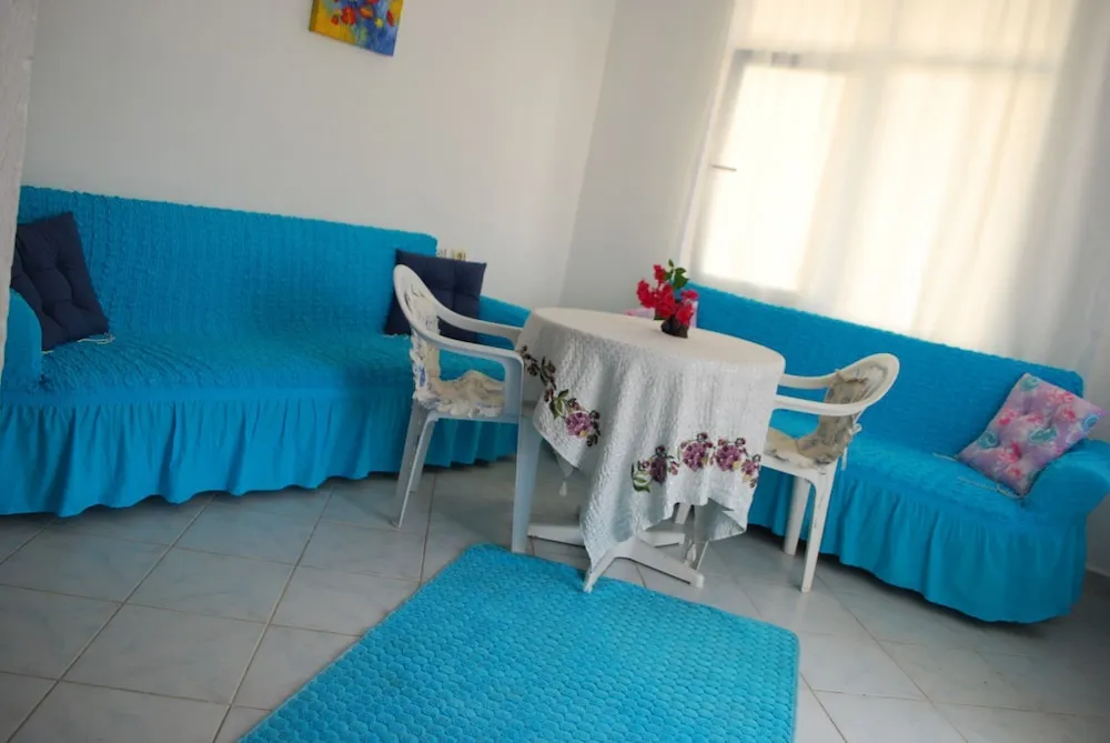 Economy Süit, Bahçe Manzaralı