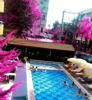 Yaman Life Hotel