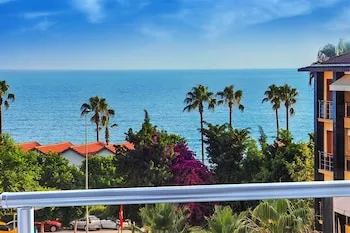 Yaman Life Hotel